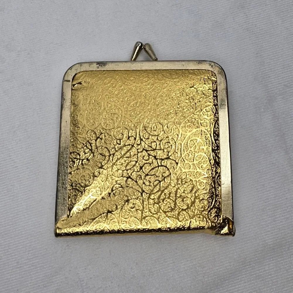Vintage Gold 4 Piece Manicure Set With Mirror‎